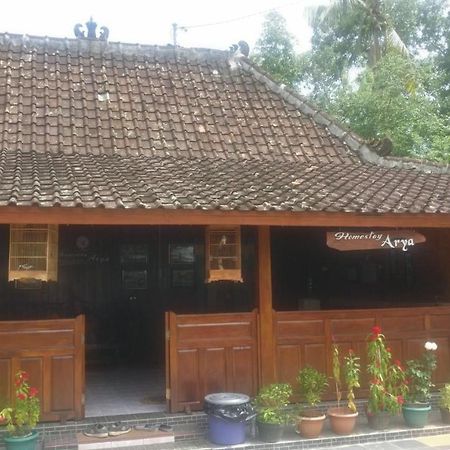 Homestay Arya Mangunan Bantul Exterior foto